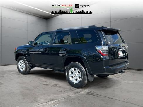 Certified 2023 Toyota 4Runner SR5 Premium w/ SR5 Premium Package image 3