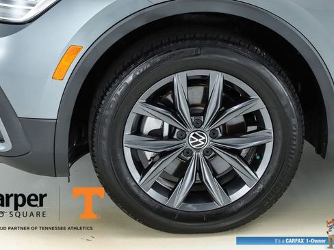 Used 2023 Volkswagen Tiguan SE image 5