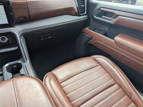 Used 2025 GMC Sierra 1500 Denali Ultimate image 19