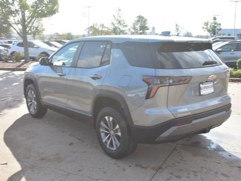 New 2026 Chevrolet Equinox LT w/ Safety and Technology Package image 8