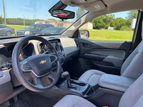 Used 2017 Chevrolet Colorado W/T w/ WT Convenience Package RWD image 10