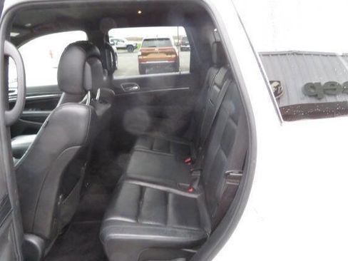 Used 2019 Jeep Grand Cherokee Limited AWD/4WD image 12