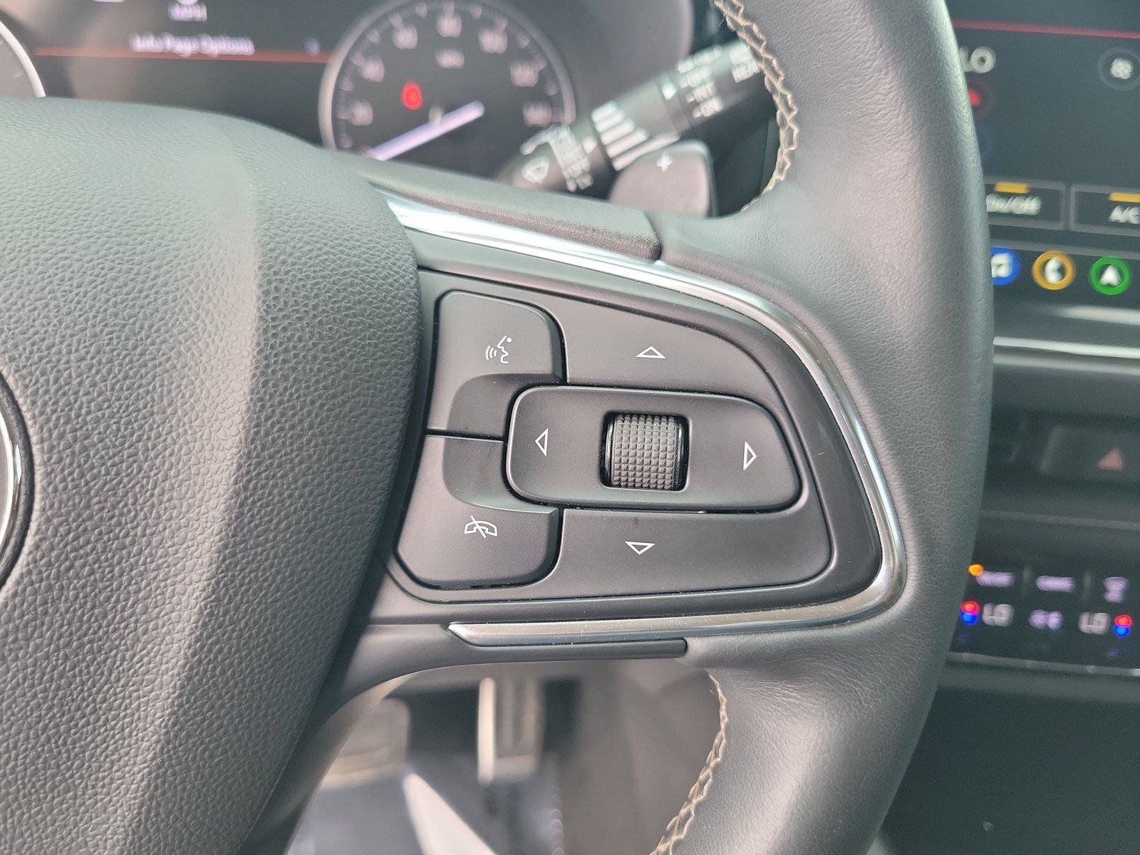 Used 2022 Buick Envision Essence w/ Technology Package I FWD image 24