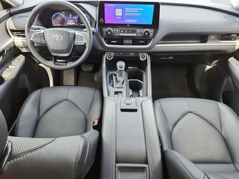 Used 2026 Toyota Grand Highlander AWD Hybrid image 14
