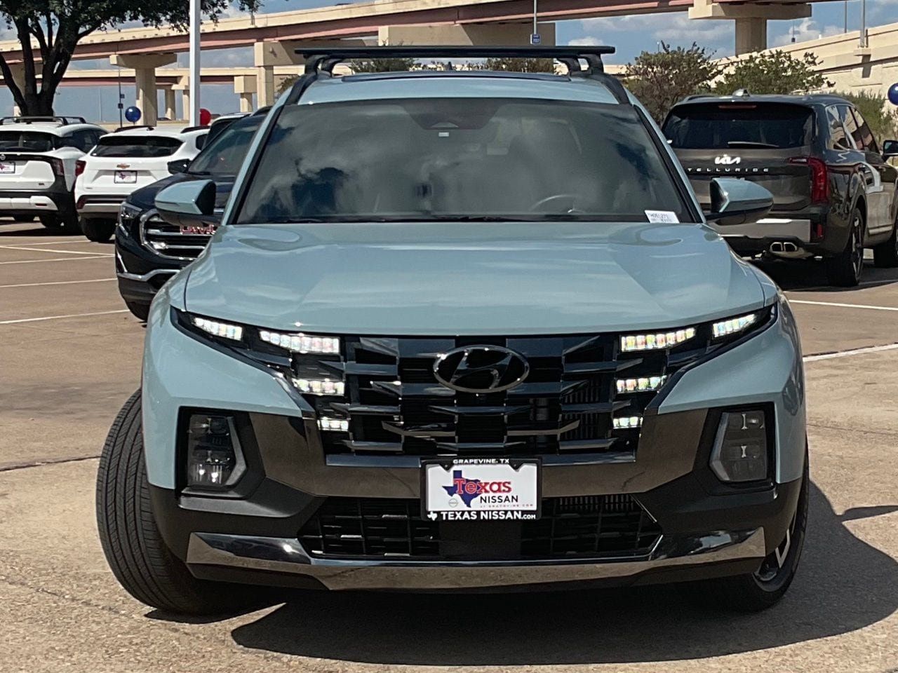Used 2023 Hyundai Santa Cruz Limited AWD/4WD image 3