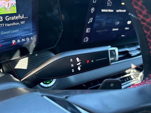 Used 2025 Chevrolet Equinox RS w/ Safety and Technology Package image 23