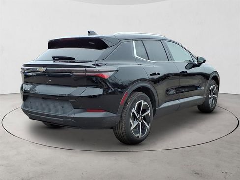 New 2026 Chevrolet Equinox EV LT w/ LPO, All-Weather Mat Package image 5