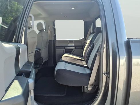 Used 2016 Ford F150 XLT w/ Equipment Group 302A Luxury AWD/4WD image 29