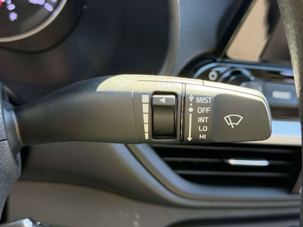 Used 2024 Kia Forte LXS FWD image 21