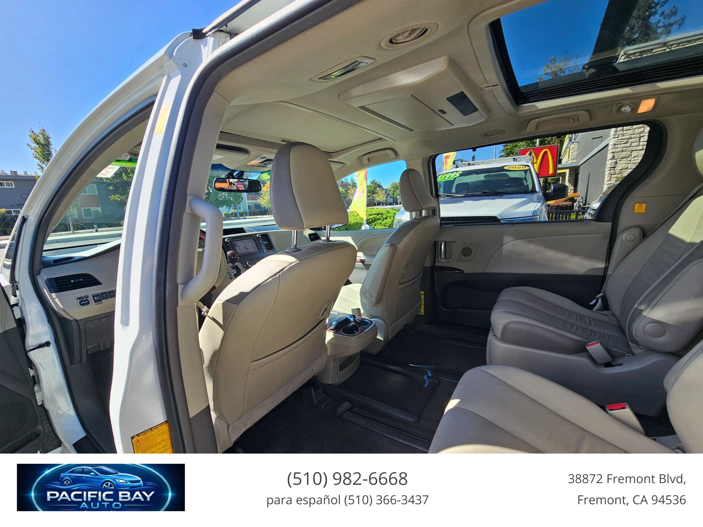 Used 2013 Toyota Sienna Limited w/ Premium Pkg FWD image 17