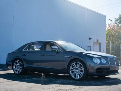 Used 2016 Bentley Flying Spur V8 image 8