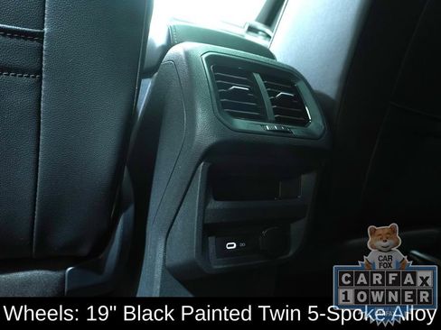 Used 2024 Volkswagen Tiguan SE R-Line AWD/4WD image 16
