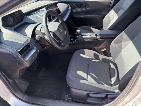 Used 2024 Toyota Prius LE image 18