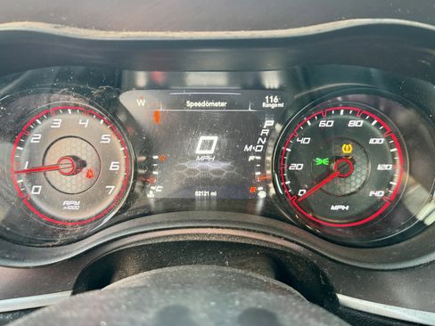 Used 2019 Dodge Charger SXT image 19