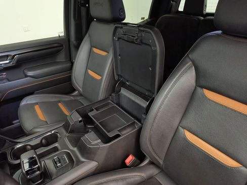 Used 2022 GMC Sierra 1500 AT4 w/ AT4 Premium Package AWD/4WD image 28