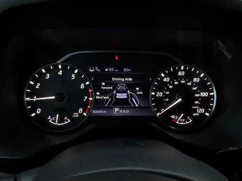 Used 2023 Nissan Titan SV w/ SV Convenience Package RWD image 40