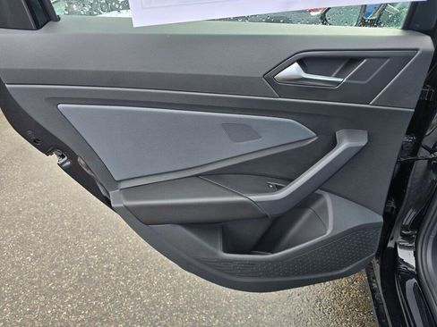 New 2026 Volkswagen Jetta SE FWD image 35