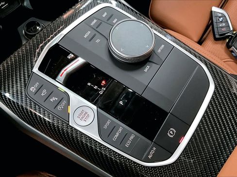 Used 2025 BMW M340i w/ Premium Package image 39