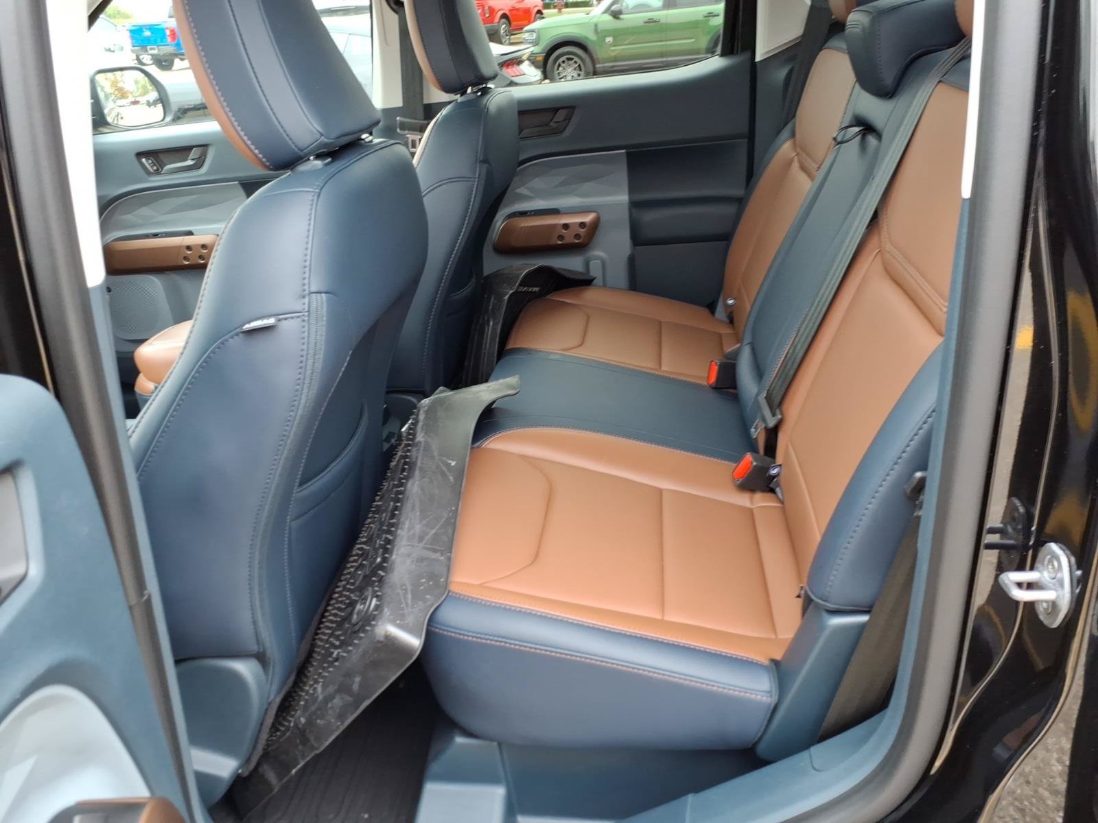 Used 2024 Ford Maverick Lariat w/ 4K Tow Package AWD/4WD image 11