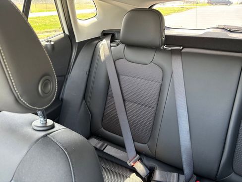 Used 2025 Chevrolet Trax LT image 38