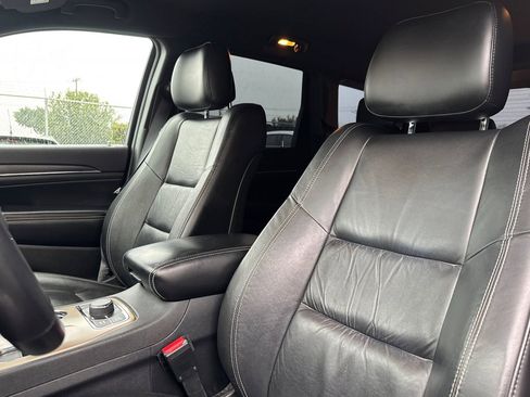 Used 2015 Jeep Grand Cherokee Limited image 22
