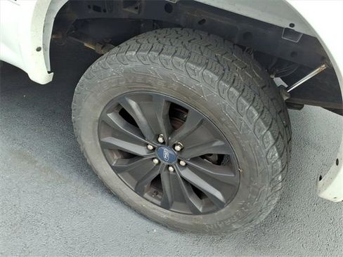 Used 2019 Ford F150 XLT w/ Equipment Group 302A Luxury image 20