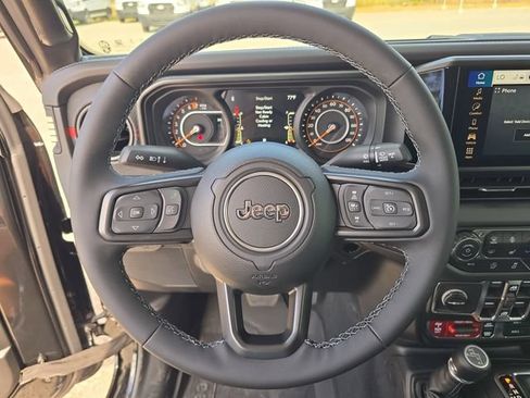 New 2026 Jeep Gladiator Rubicon AWD/4WD image 25