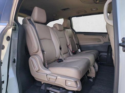 Used 2023 Honda Odyssey Touring image 19
