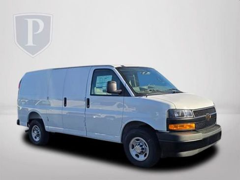 New 2026 Chevrolet Express 2500 w/ Driver Convenience Package RWD image 2