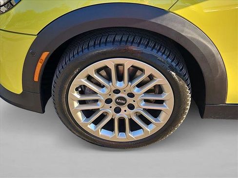 Certified 2025 MINI Cooper S image 22