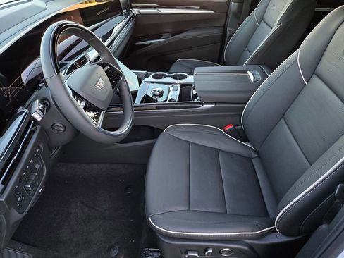 New 2026 Cadillac Escalade Sport w/ Touring Package image 11