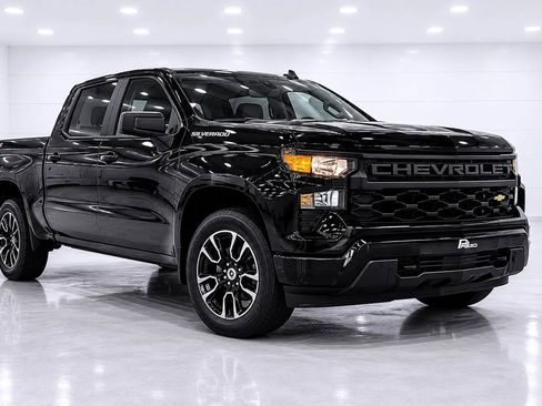 Used 2024 Chevrolet Silverado 1500 Custom AWD/4WD image 7