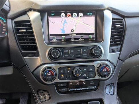 Used 2017 Chevrolet Suburban LT image 13
