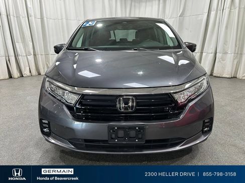 Used 2023 Honda Odyssey Elite image 3