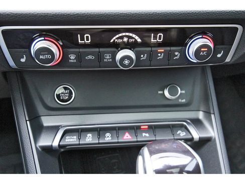Used 2023 Audi Q3 2.0T Premium Plus AWD/4WD image 18