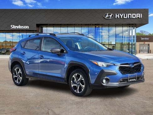 Used 2024 Subaru Crosstrek 2.0i Premium image 5