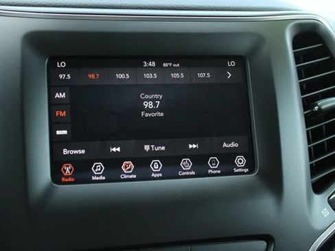 Used 2019 Jeep Cherokee Latitude Plus w/ Comfort/Convenience Group AWD/4WD image 20