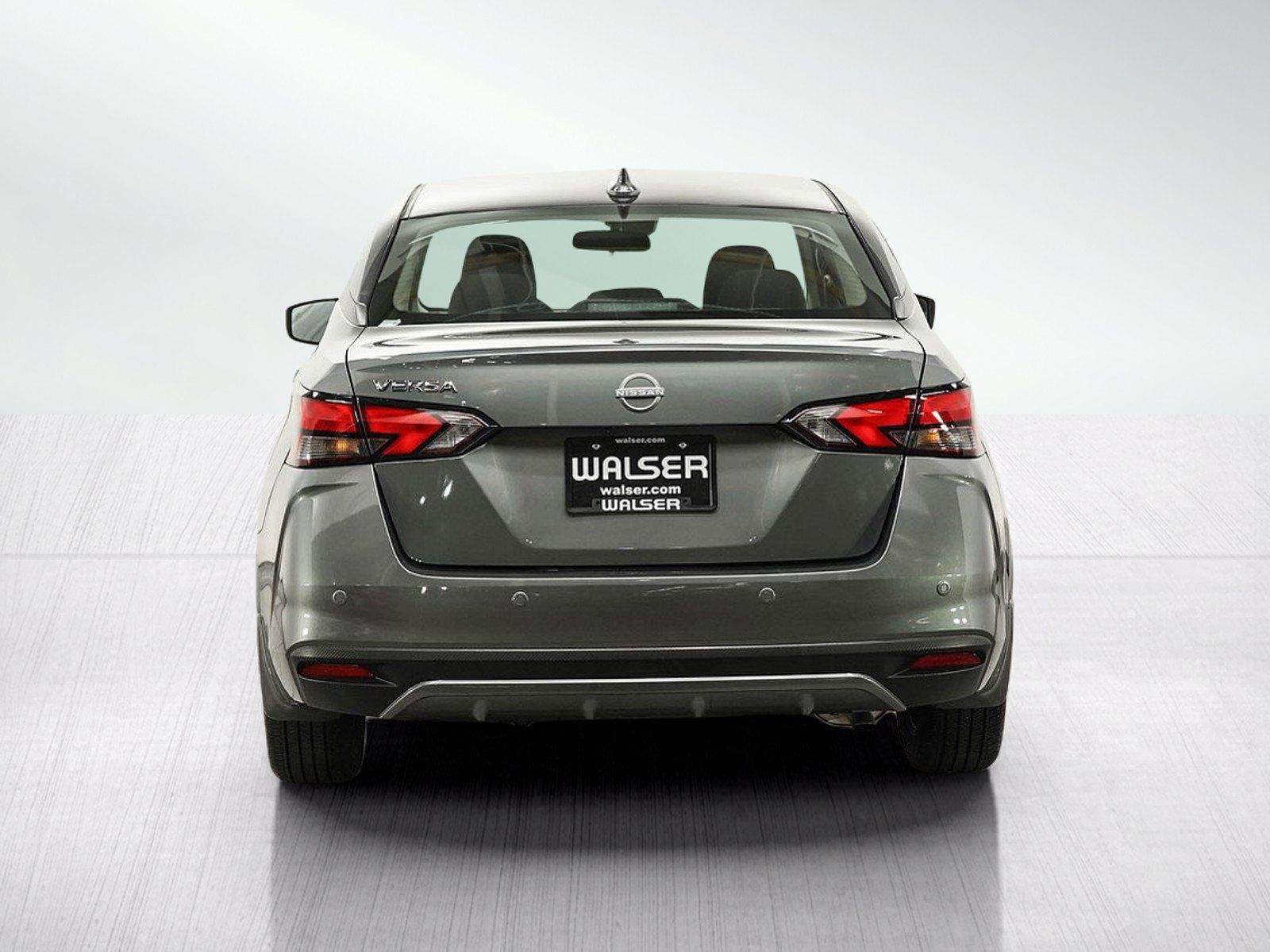 Used 2025 Nissan Versa SV w/ Trunk Package FWD image 4