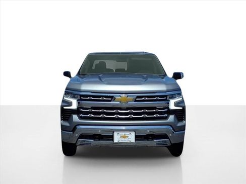 Used 2025 Chevrolet Silverado 1500 LTZ image 8