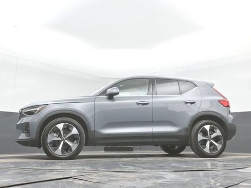 Used 2023 Volvo XC40 B4 Ultimate FWD image 44