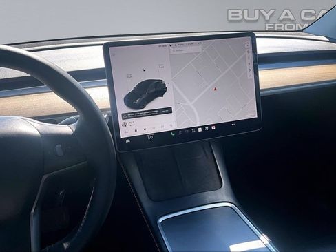 Used 2021 Tesla Model Y Long Range AWD/4WD image 6