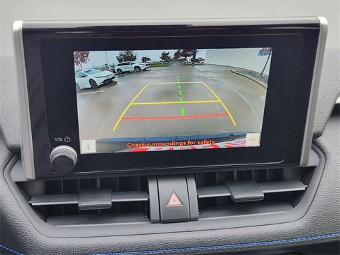 Used 2024 Toyota RAV4 SE image 13