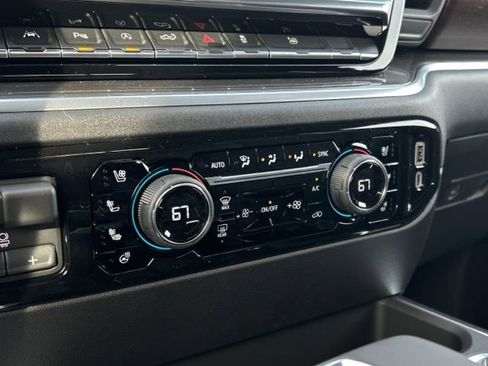 New 2026 Chevrolet Silverado 1500 High Country w/ Technology Package AWD/4WD image 40