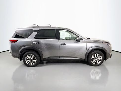 Used 2025 Nissan Pathfinder SL w/ Cargo Package AWD/4WD image 8