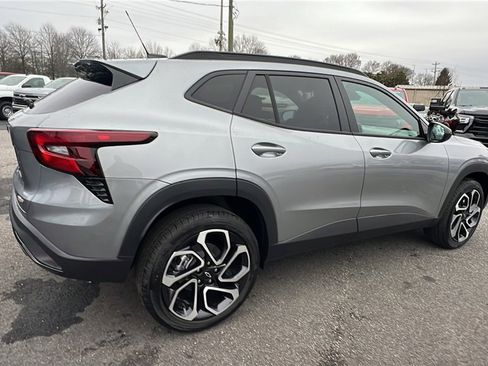 New 2026 Chevrolet Trax RS w/ Driver Confidence Package image 5
