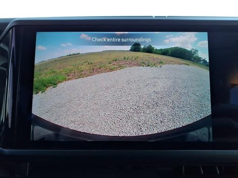 Used 2025 Jeep Wrangler Unlimited Sahara AWD/4WD image 6