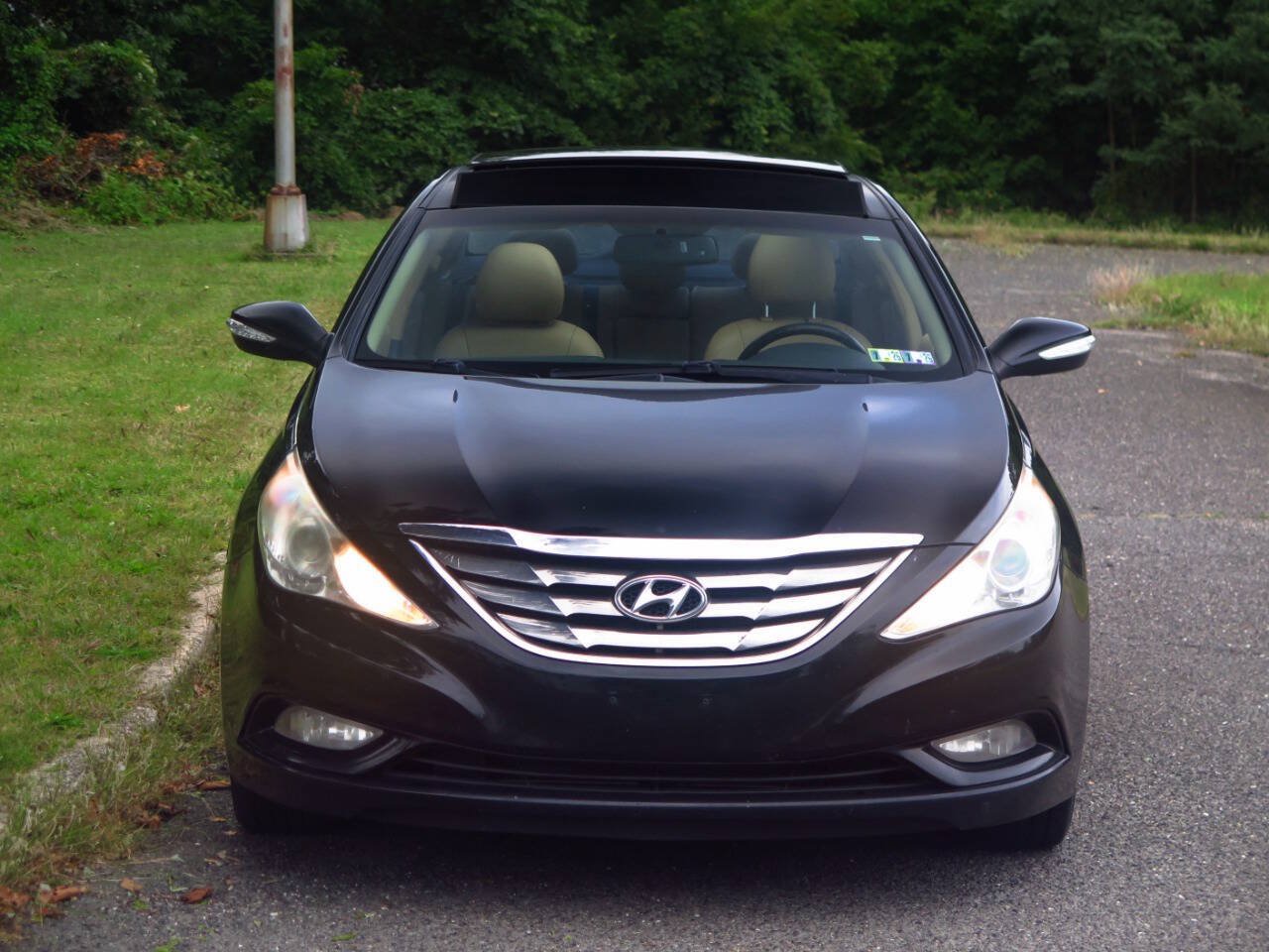 Used 2013 Hyundai Sonata Limited w/ Premium Pkg FWD image 18