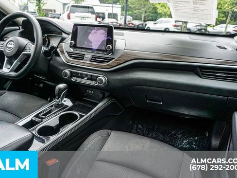Used 2023 Nissan Altima 2.5 SV FWD image 24