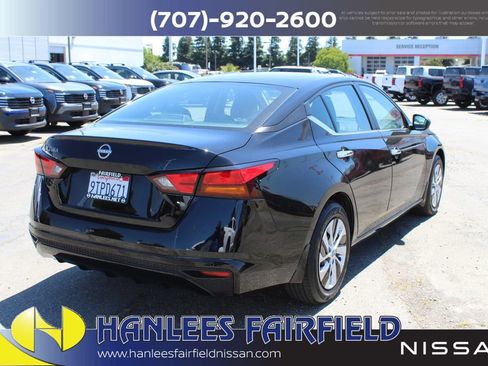 Used 2024 Nissan Altima 2.5 S FWD image 7