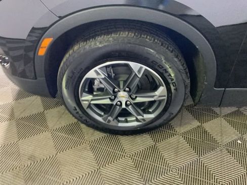 Used 2025 Chevrolet Blazer LT image 42